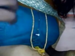 दो टुकड़ों ने अपनी ल ...