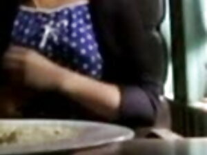 पोर्न फुल हिंदी सेक्स मूवी वीडियो लड़की एक बेंच पर उसके पिटाई का इंतजार कर रही है। श्रेणियाँ विविध अश्लील।