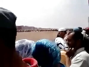 लेकिन एक ही समय में, ...