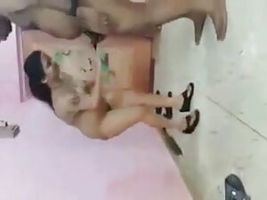 स्लिम सेक्सी ब्लोंड  ...