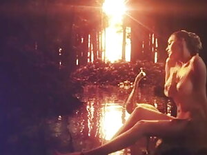पोर्न वीडियो सारा ने अपनी चूत को सहलाते हुए एक मोटा सेक्सी फिल्म फुल एचडी में लंड चूसा। गोरे लोग, शुक्राणु, मौखिक सेक्स से भर गए।