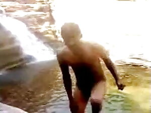 सबरीना बैंक एक बड़ा  ...